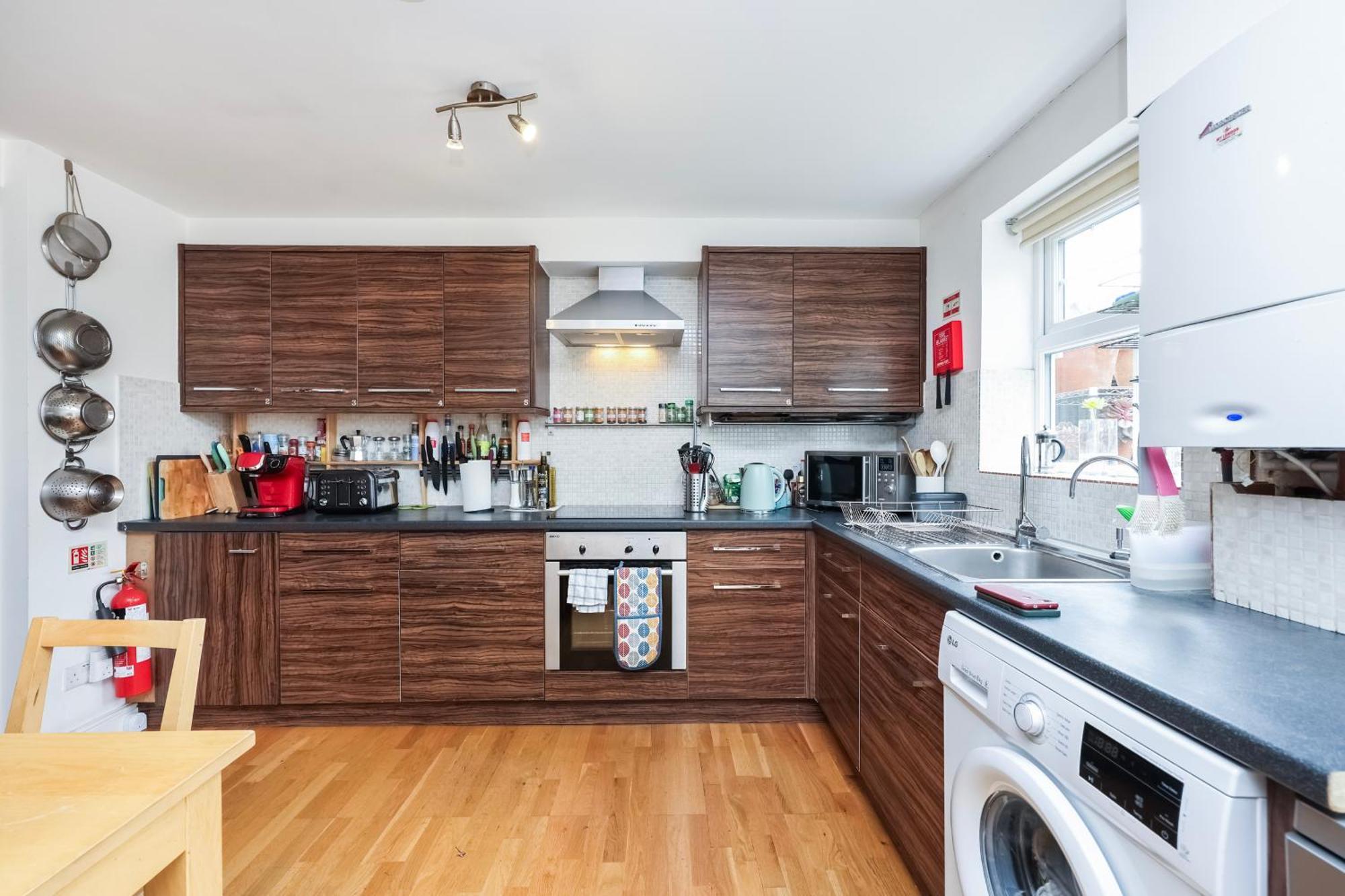 Vibrant Clapham Double Bedroom London Exteriör bild