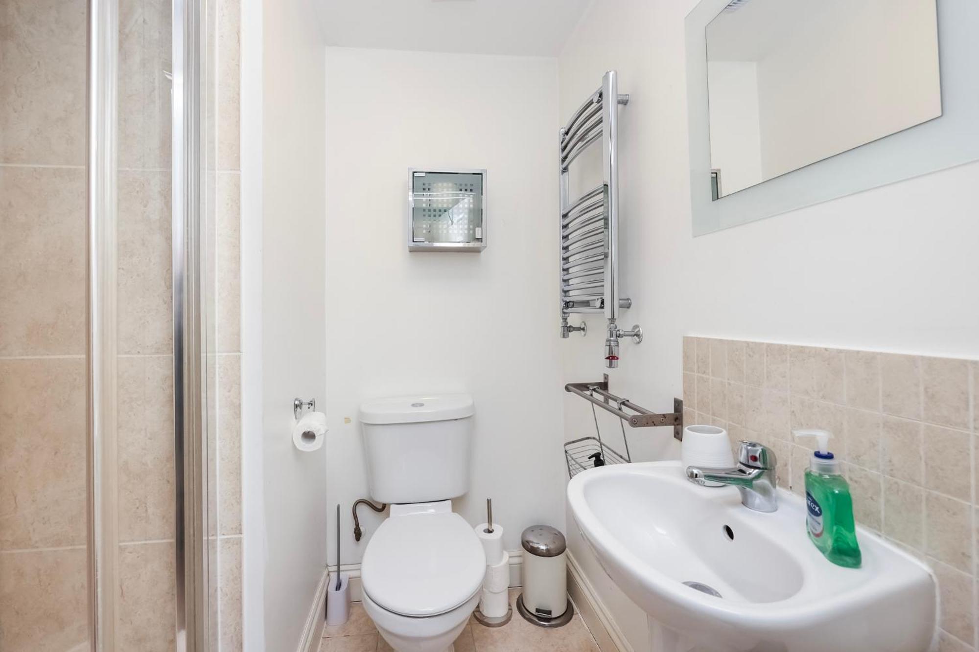 Vibrant Clapham Double Bedroom London Exteriör bild